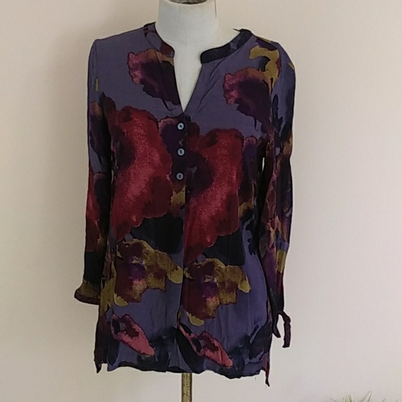 Habitat Button Front Top. - Picture 1 of 12